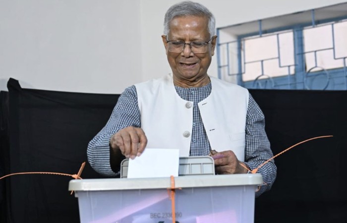 बङ्गलादेशमा युनुस युगको अन्त्य, रहमानको शपथ आज