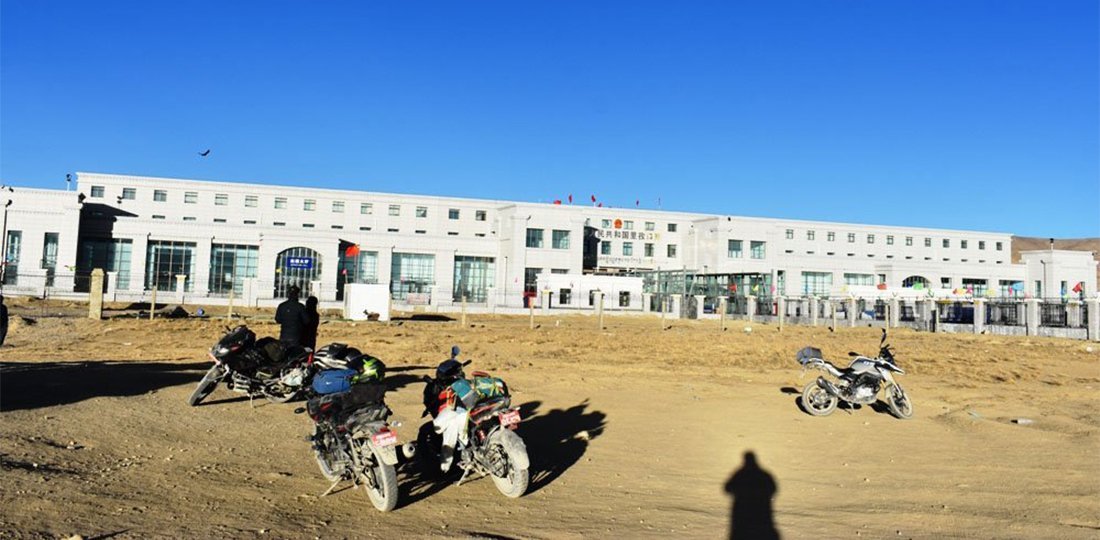 तातोपानी र रसुवागढी खुलेपछि कोरलानाकाको कारोबार घट्यो