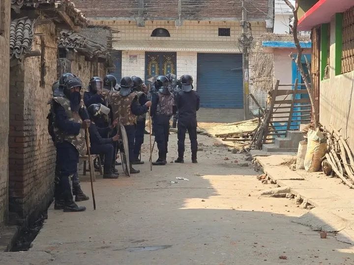 बाजा बजाएको विषयमा विवाद : रौतहटको गौरमा अनिश्चितकालीन कर्फ्यू जारी